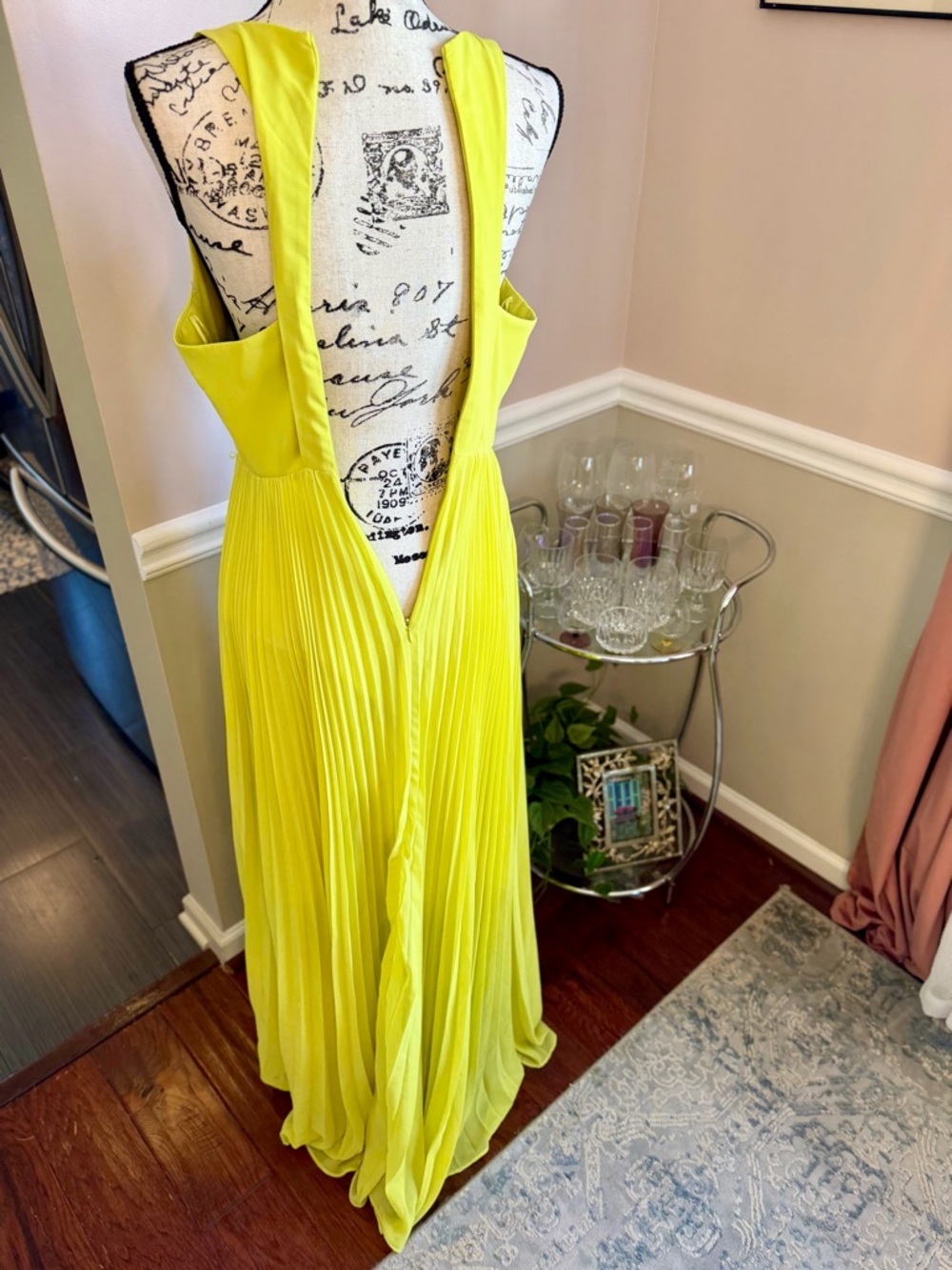 BCBG Paris Alyssa Dress Sz 2 Lime Yellow Pleated Hi Low Formal Party - Picture 6 of 9